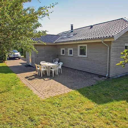 Haderslev With Fireplace 11